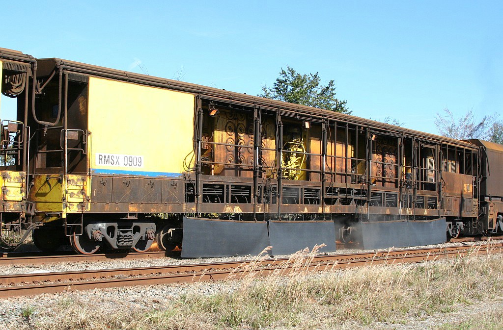 Harsco TT railgrinder RMSX 909 in action